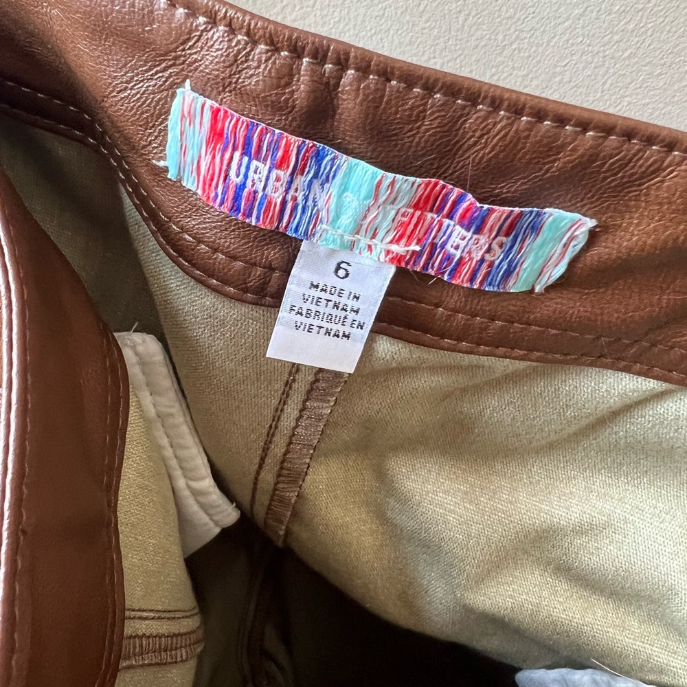 Urban Outfitters size 6 brown faux leather pants slim boot